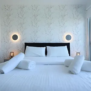Lovely Cozy One Bedroom With Pool Protaras