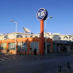 Διαμέρισμα Georgia, Πρωταράς